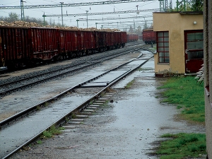 11. ábra. Egyaknás, vágánymegszakítás nélküli vasúti járműmérleg (Fotó: Erdődi László Zoltán)