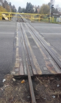 5. ábra. Újraragasztott acél élvédő elem Balatonfenyvesen, a 7-es főút és a Balatonfenyvesi GV útátjárójában