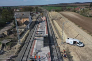 10. ábra. Polgárdi állomás az átépítés közben 2021 márciusában. (Fotó: Bárdics Róbert)