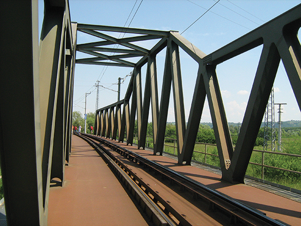 2. ábra. A Zala-híd edilonos sínleerősítéssel (Fotó: Szőke Ferenc)