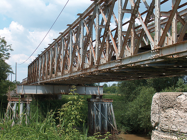 2. ábra. A szanyi Rába-híd provizó- ­­ri­um egy szakasza (Fotó: Pulisch József)