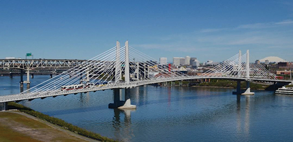 23. ábra. Tilikum Crossing, Portland, Oregon [27]