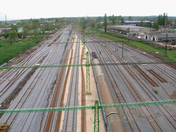 3. ábra. Az állomás végponti nézete a pilon tetejéről