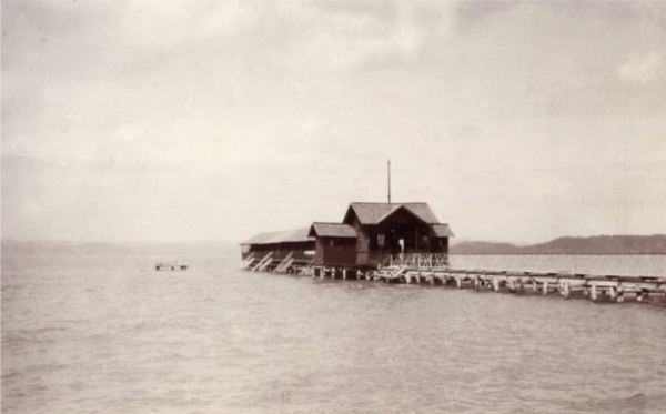 2. ábra. A Balaton Balatonföldvárnál 1903-ban. (Fotó: Fortepan)