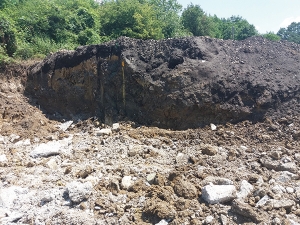 10. ábra. Elbontott kerethídhoz csatlakozó földmű (Fotó: Radvánszky Réka)