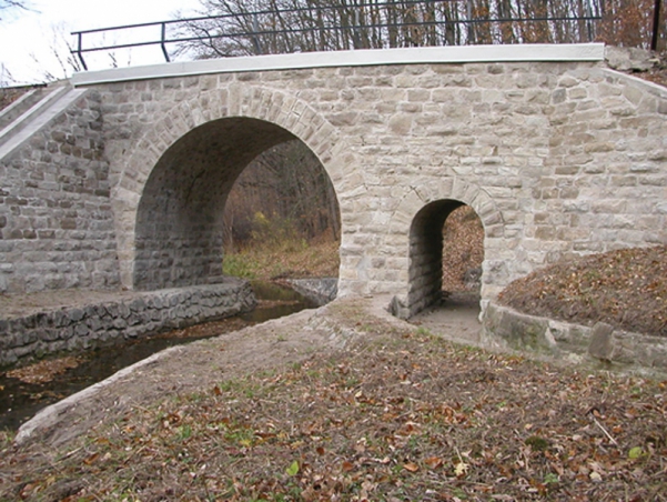  5. ábra. A Vác–Diósjenő vasútvonal 1850-ben épült berkenyei hídja